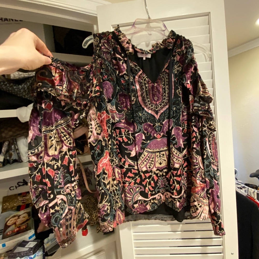 Parker cold shoulder dressy velvet printed top